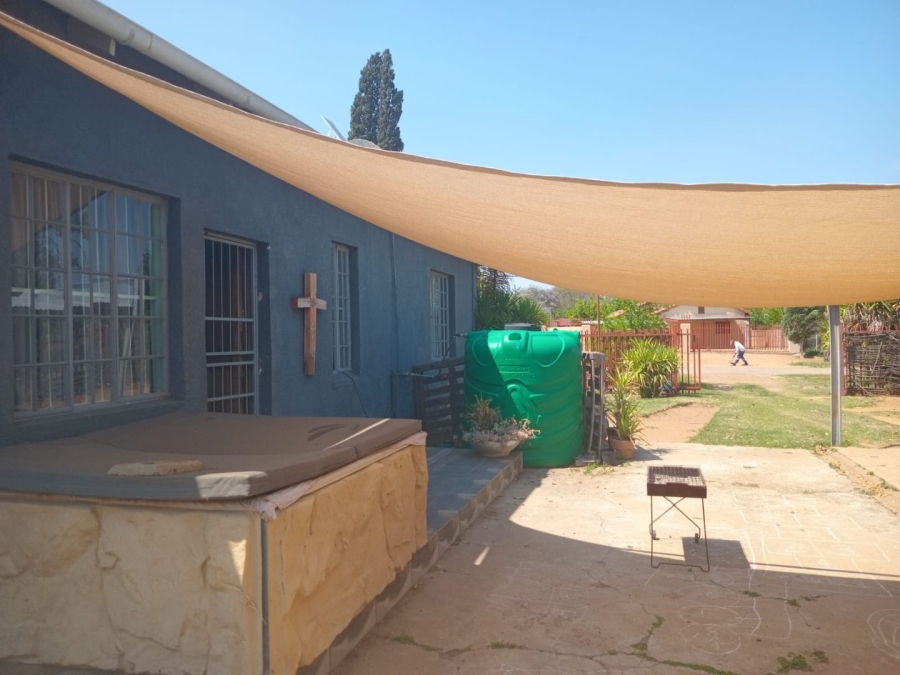 2 Bedroom Property for Sale in Christiana North West